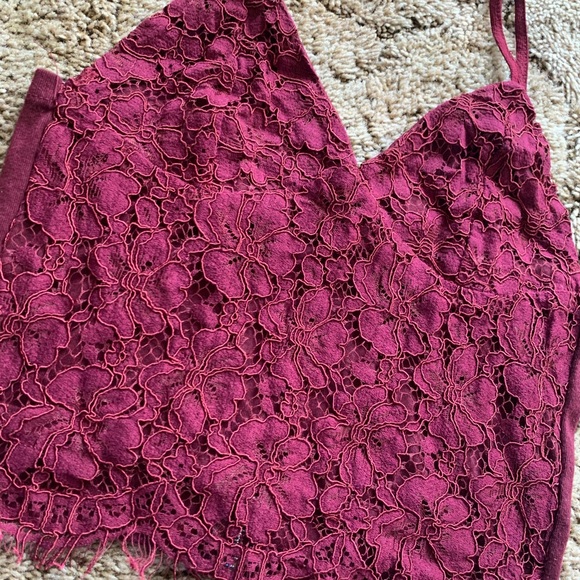Maroon lace top - Picture 3 of 3